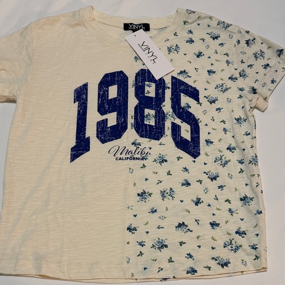 Vinyl Icons Tops - Vinyl Icons Cream Malibu  Graphic T-Shirt M NWT